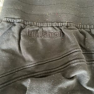 Lululemon LA speckled black jogger